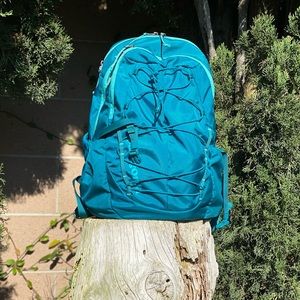 Gently Used Patagonia Chacabuco 28L Backpack